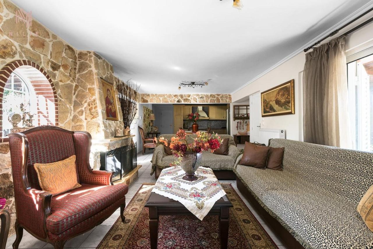 Вилла Roadhouse, Nilie Hospitality Mgmt Флогита Экстерьер фото